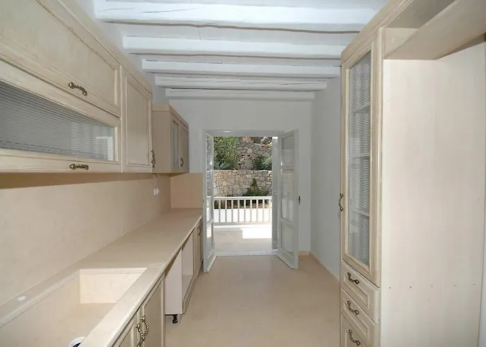 Marvi House Дом отдыха *