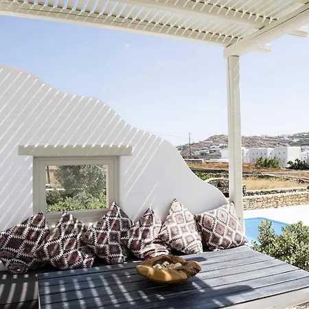 Marvi House בית נופש *