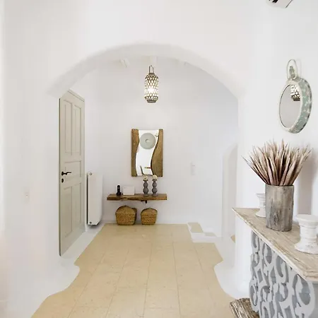 Marvi House בית נופש *